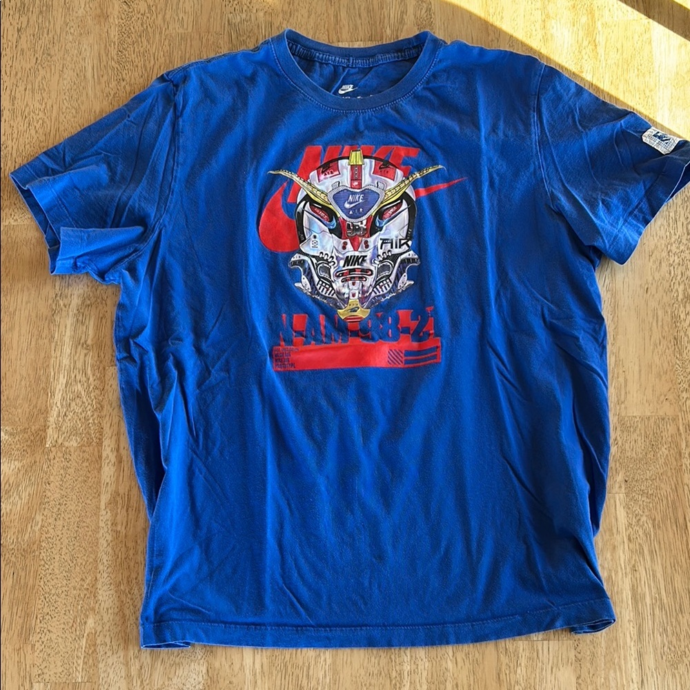 Nike tee